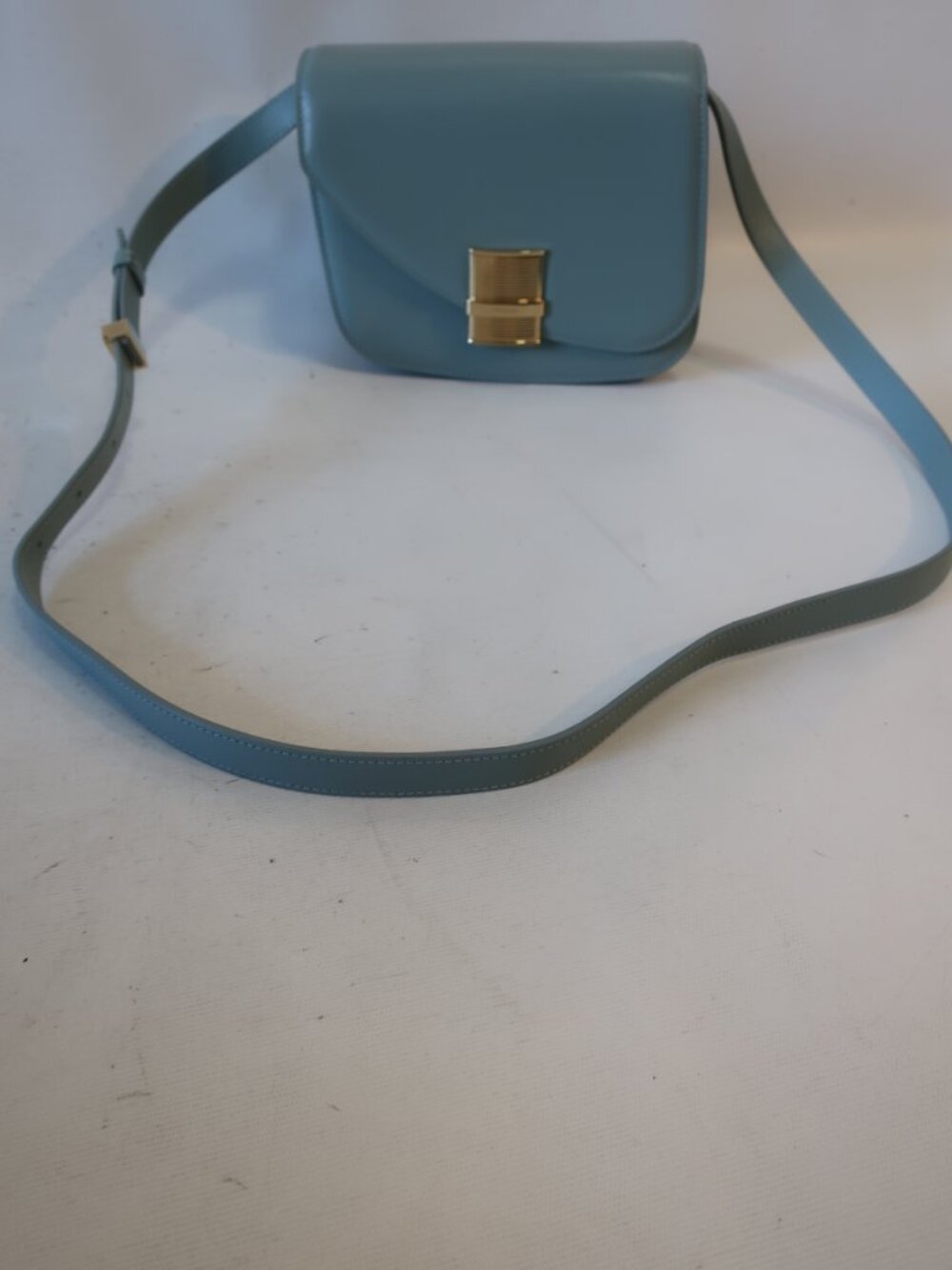 Women Ferragamo Fiamma Leather Light Green Shoulder Bag - Picture 12 of 12